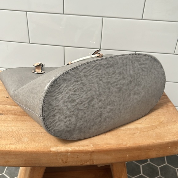 NWT $348 Michael Kors Jet Set Leather Tote - Picture 5 of 5